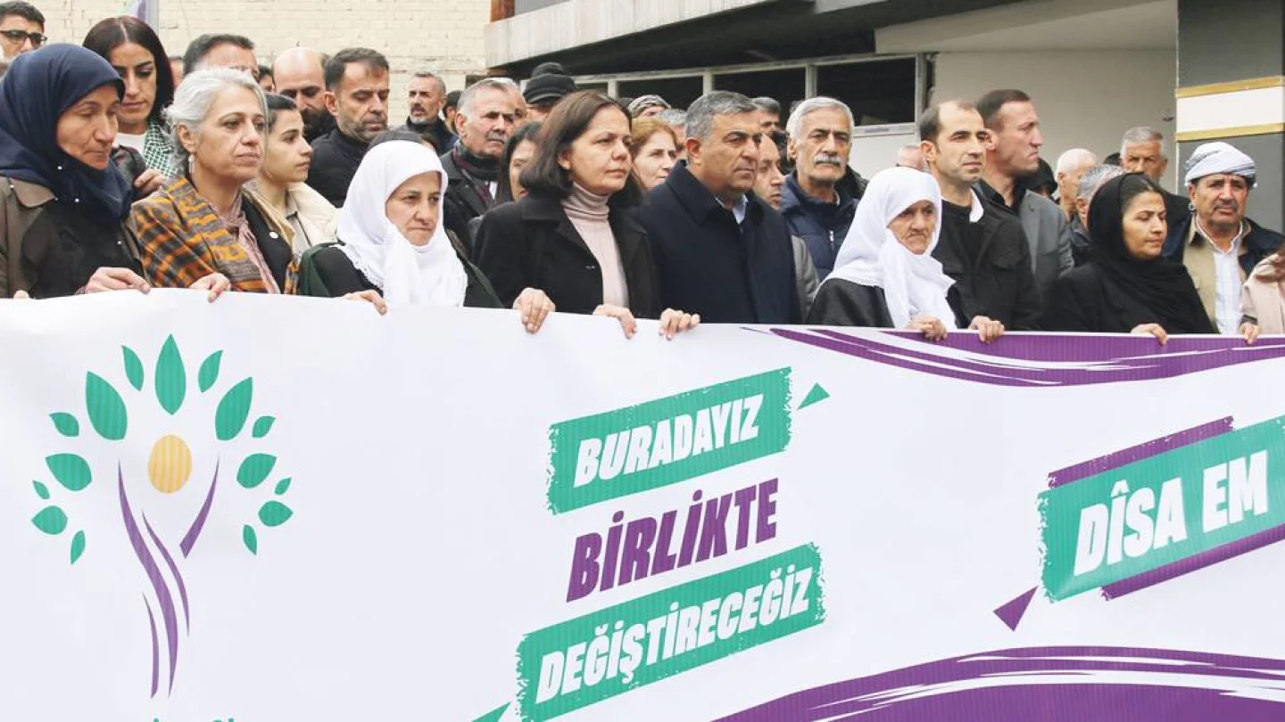 Yeşil Sol Parti'nin seçim turunun Serhat kolu