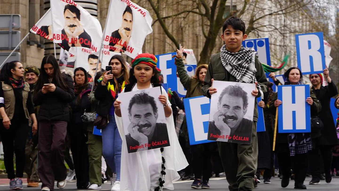 Düsseldorf tecridi protesto yürüyüş ve mitingi. Foto: Deniz BABİR