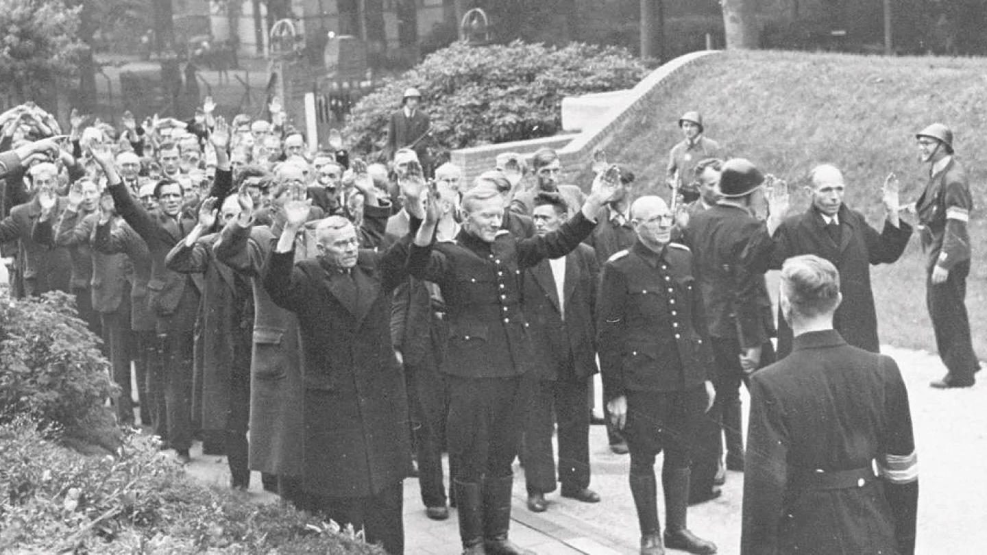 Hollandalı direnişçilerin Nimwegen kentinde tutukladığı Nazi işbirlikçileri