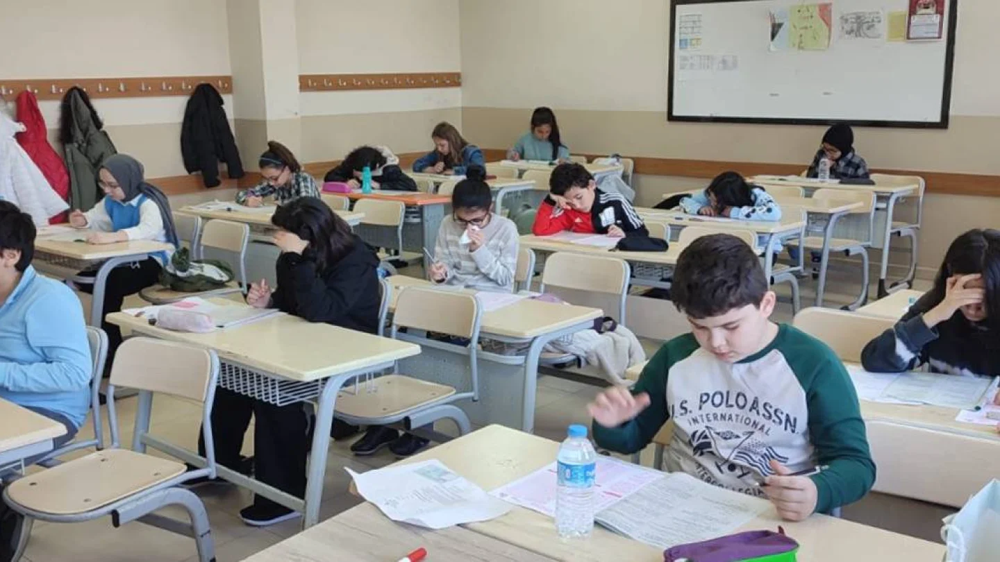 Öğrenciler