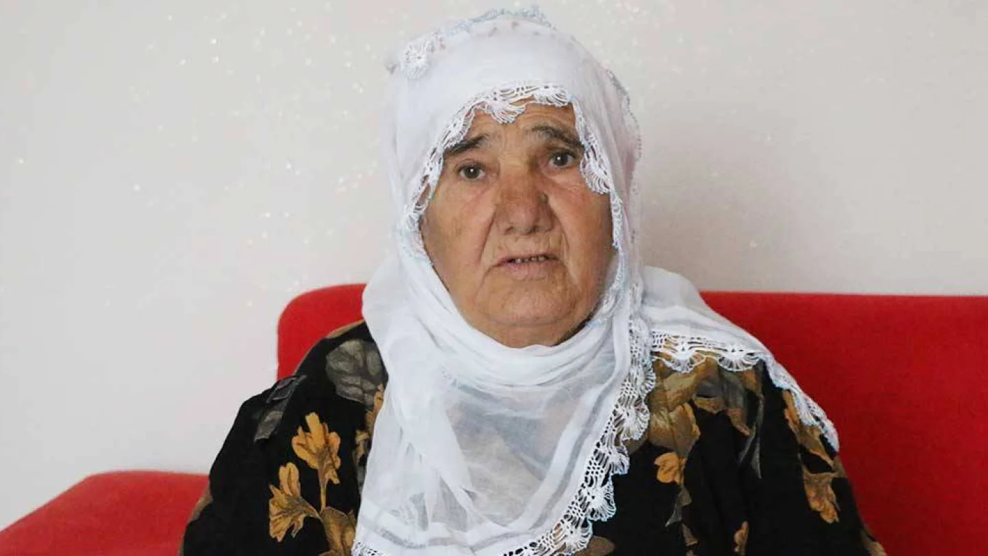  Faika Aktaş