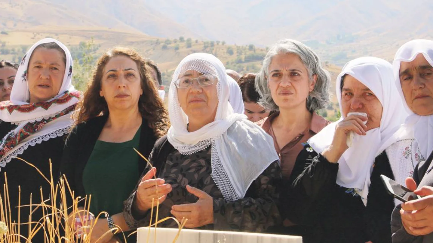 Barış Anneleri Adalet Safalı ve Perişan Akçelik'in cenaze töreni