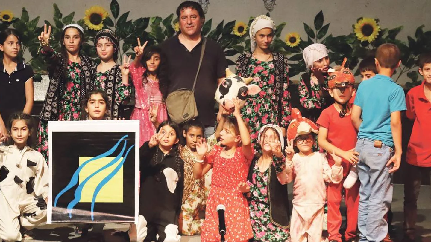 Rojava Çocuk Tiyatrosu