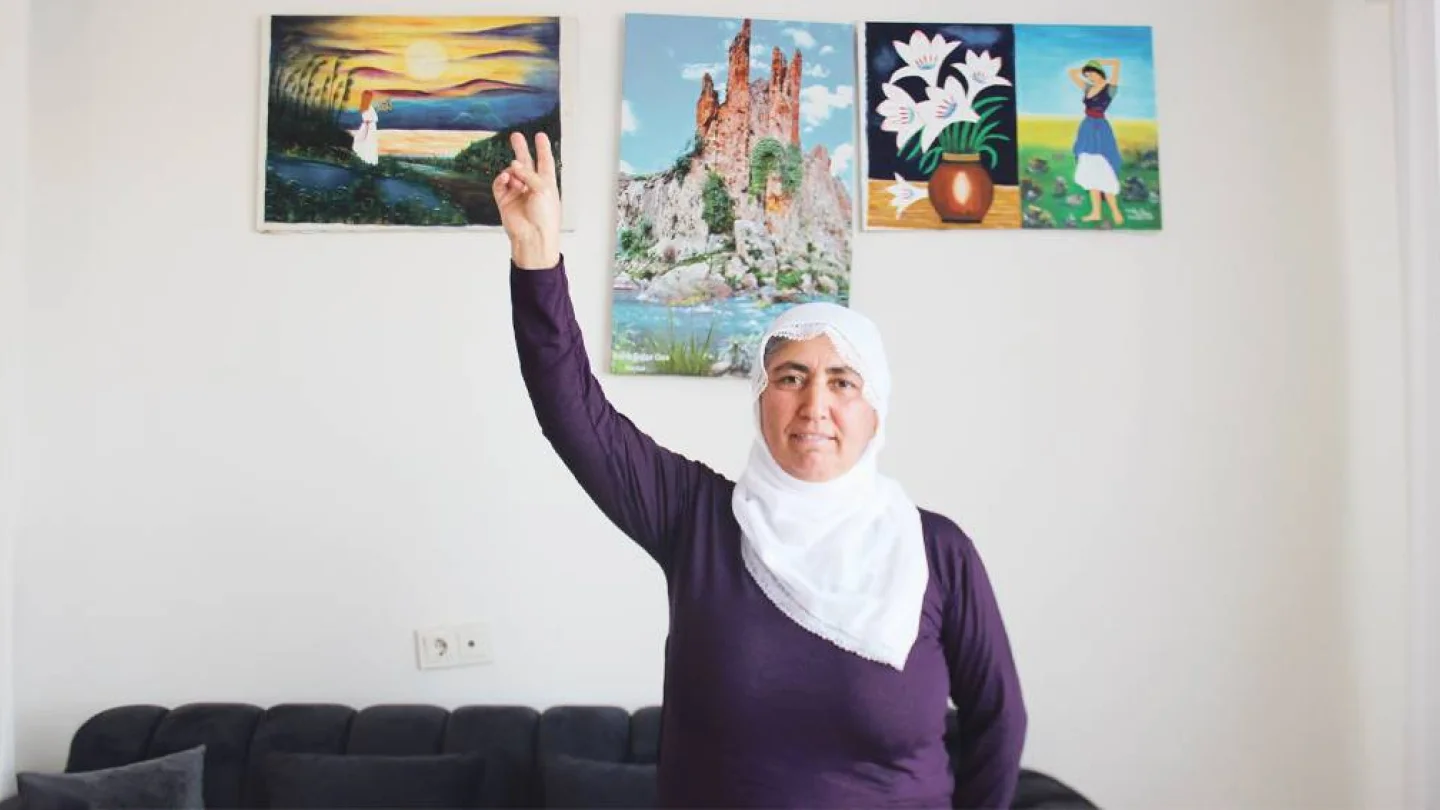 Emine Al