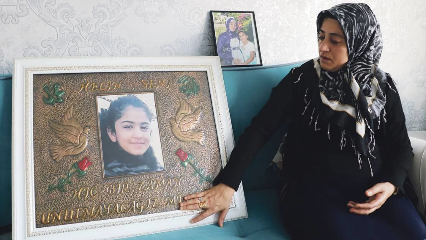 Helin Hasret Şen ve anne Nazmiye Şen