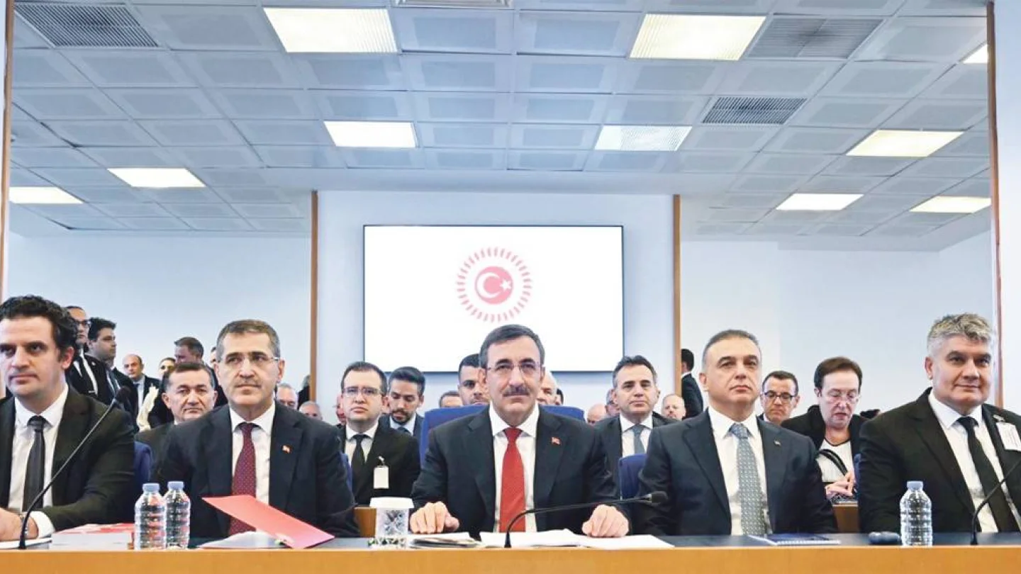 Cevdet Yılmaz ve ekibi