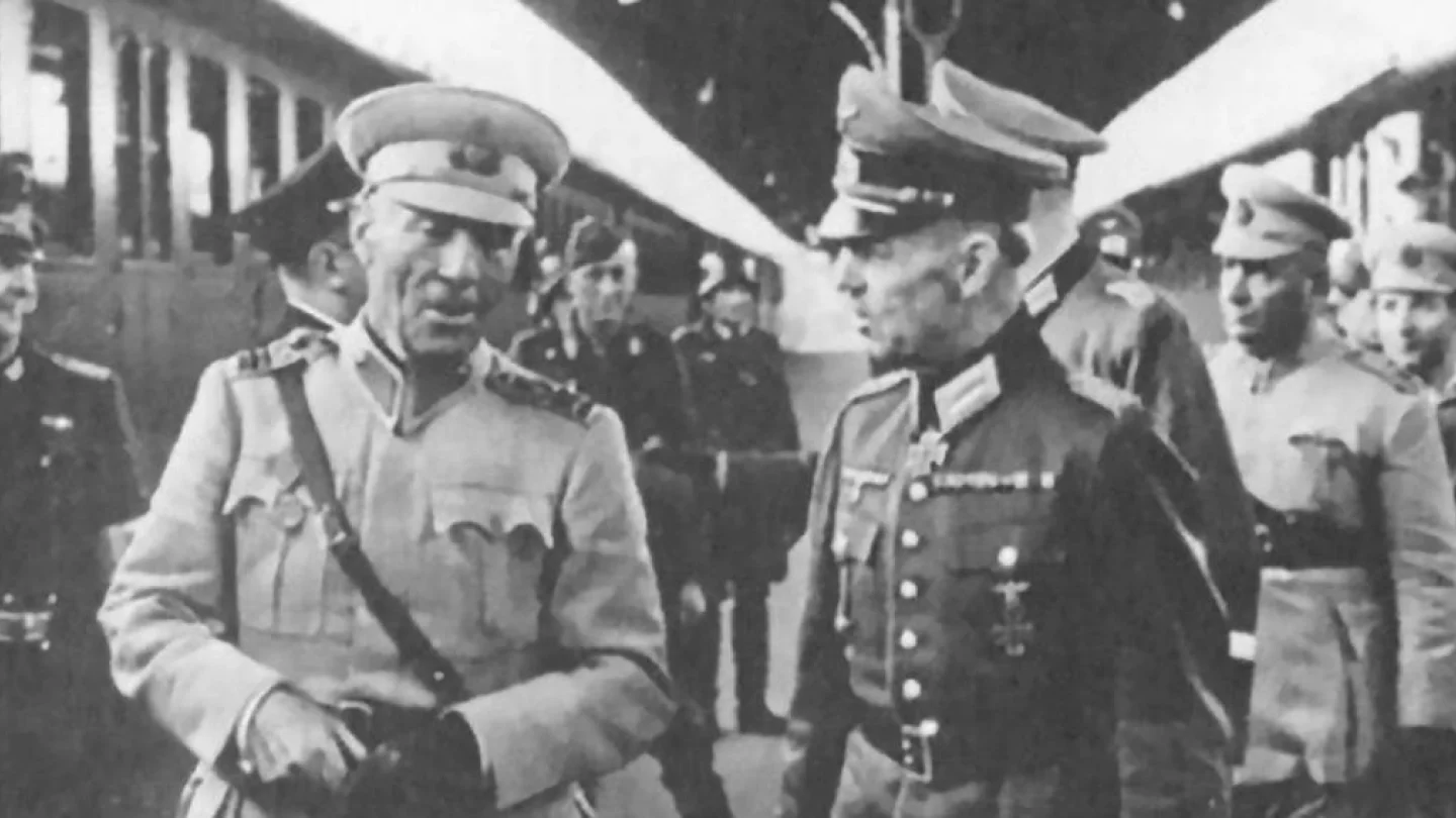 General Toydemir Nazi işgalindeki Avrupa'da Türk askeri heyeti ile gezide