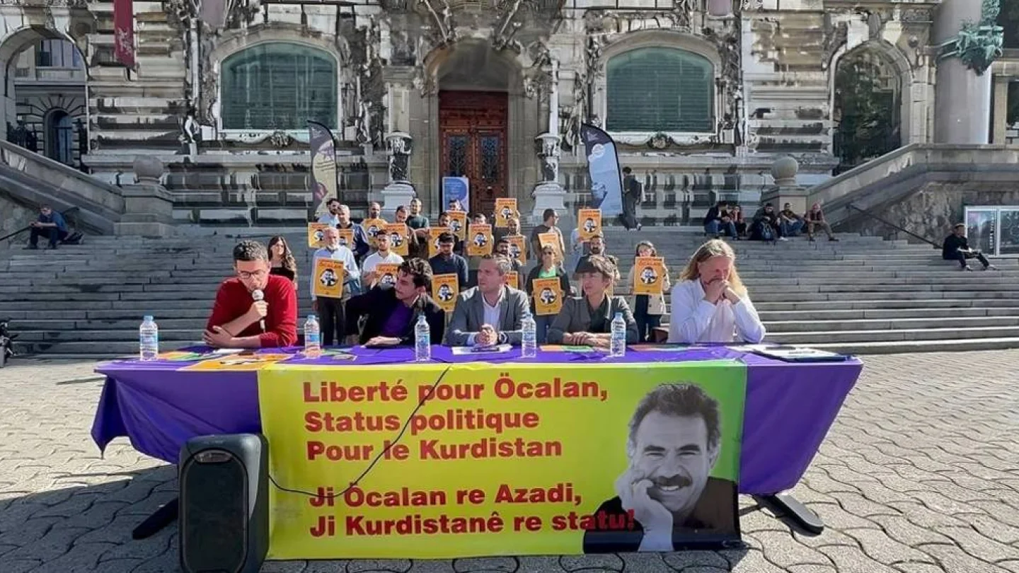 Fransa'da Abdullah Öcalan'ın özgürlüğü için eylem