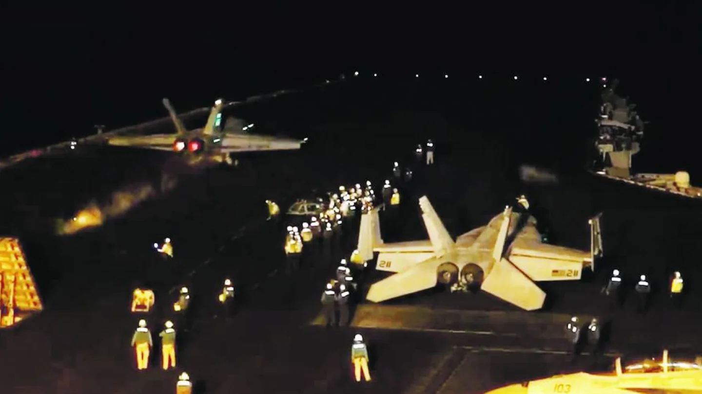 Yemen saldırısına katılan savaş uçakları / Foto: CENTCOM 