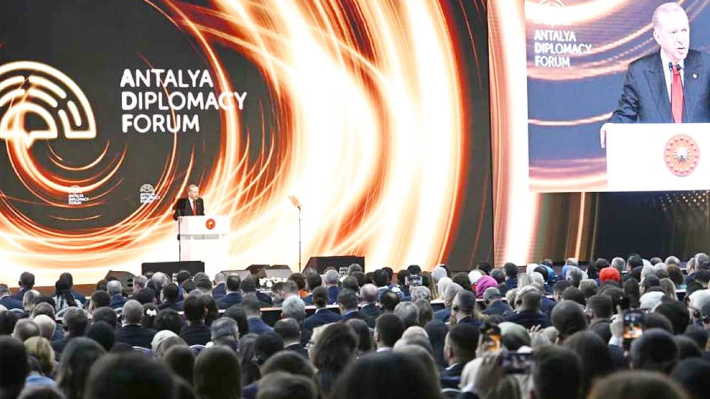 3. Diplomasi Forumu