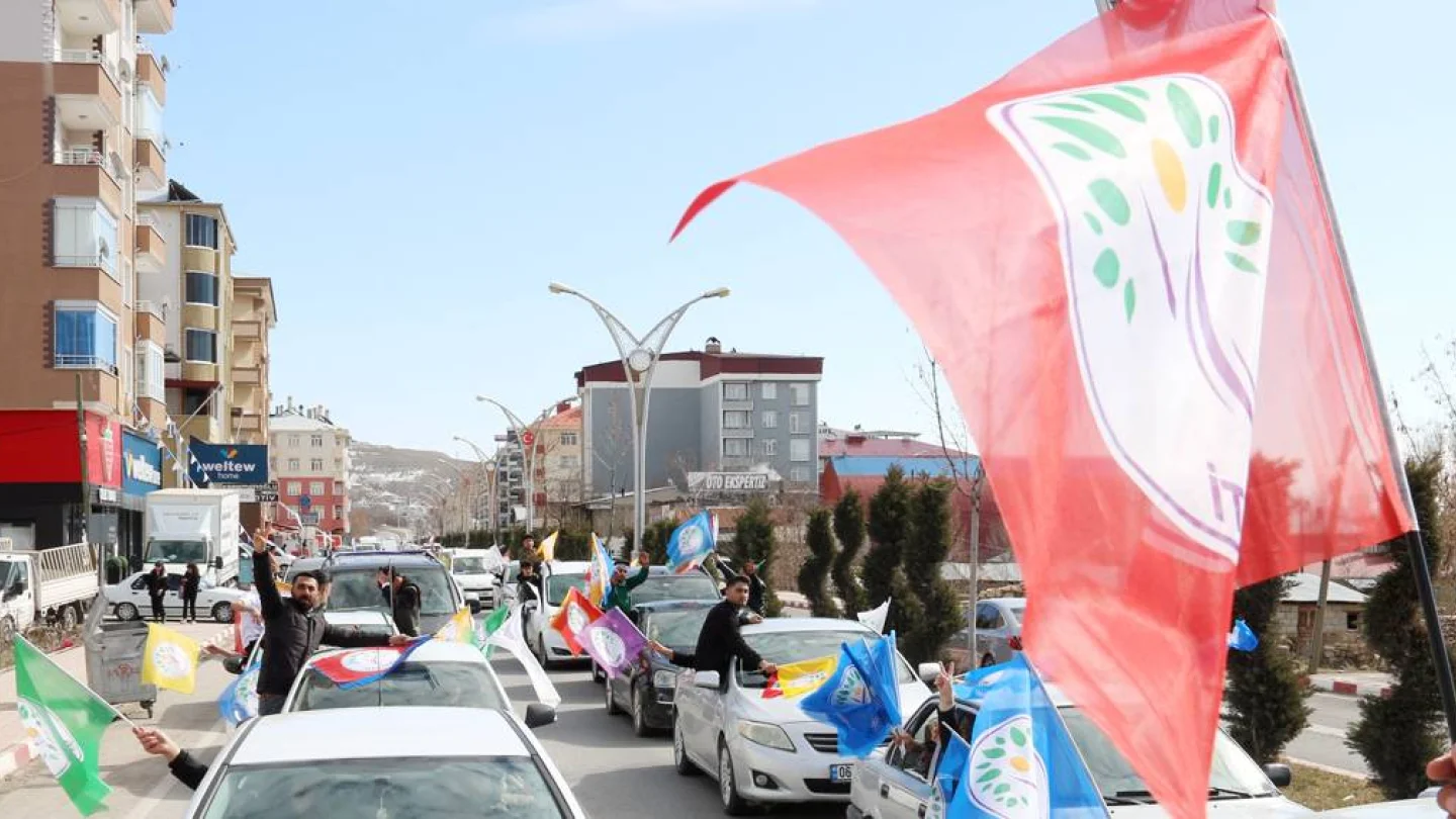 DEM Parti