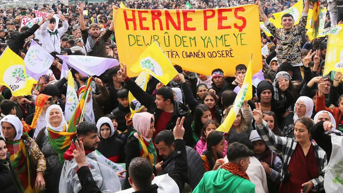 DEM Parti