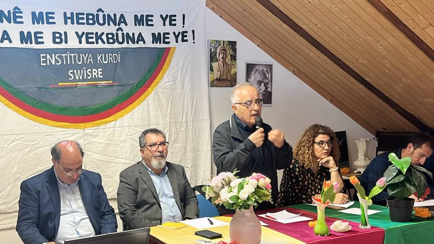 İsviçre Kürt Enstitüsü kongre