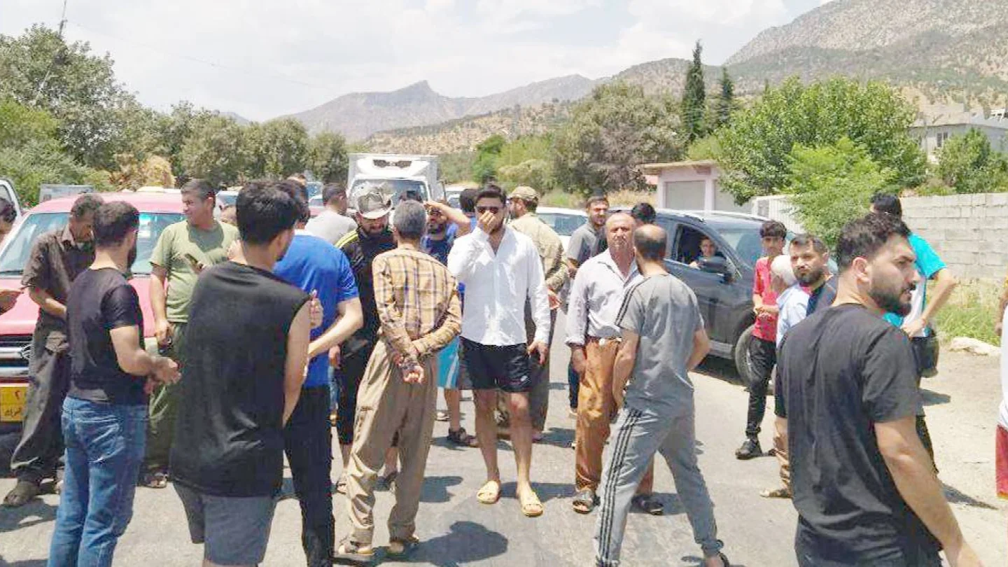 KDP protesto, yol kapatma