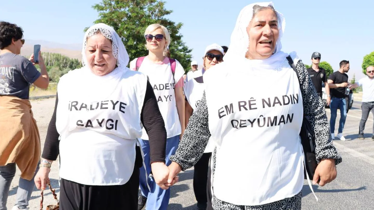 Siphiye Bayat ve Meryem Güler
