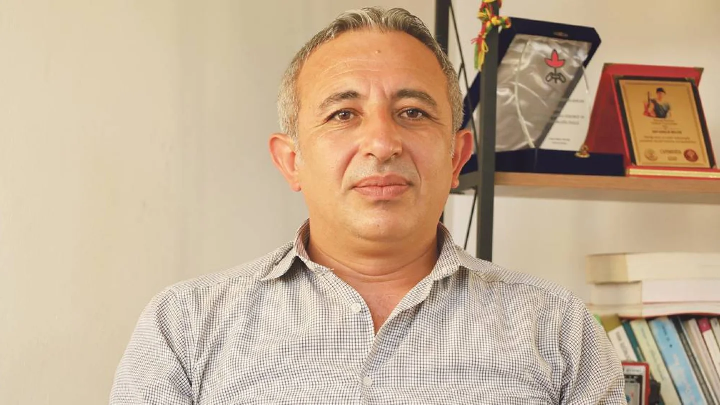 Özgür Karabulut