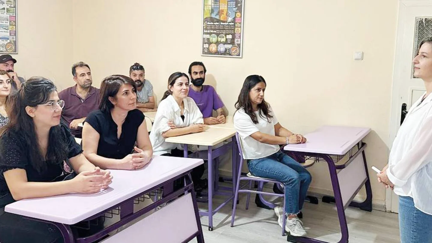 MED-DER'de baskın sonrası ilk ders