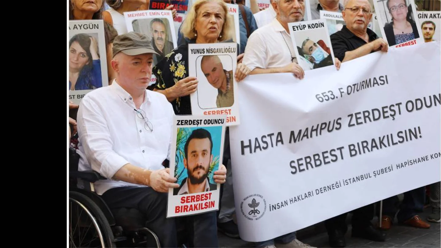 Hasta tutsak Zerdeşt Oduncu açıklama