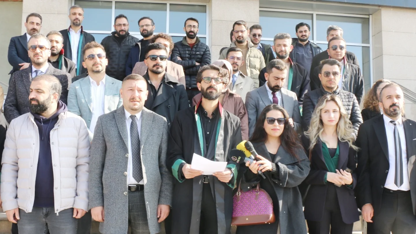 Wan, işkence suç duyurusu