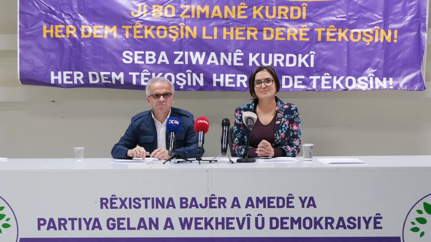 Heval Dilbahar ve Cemile Turhallı Balsak