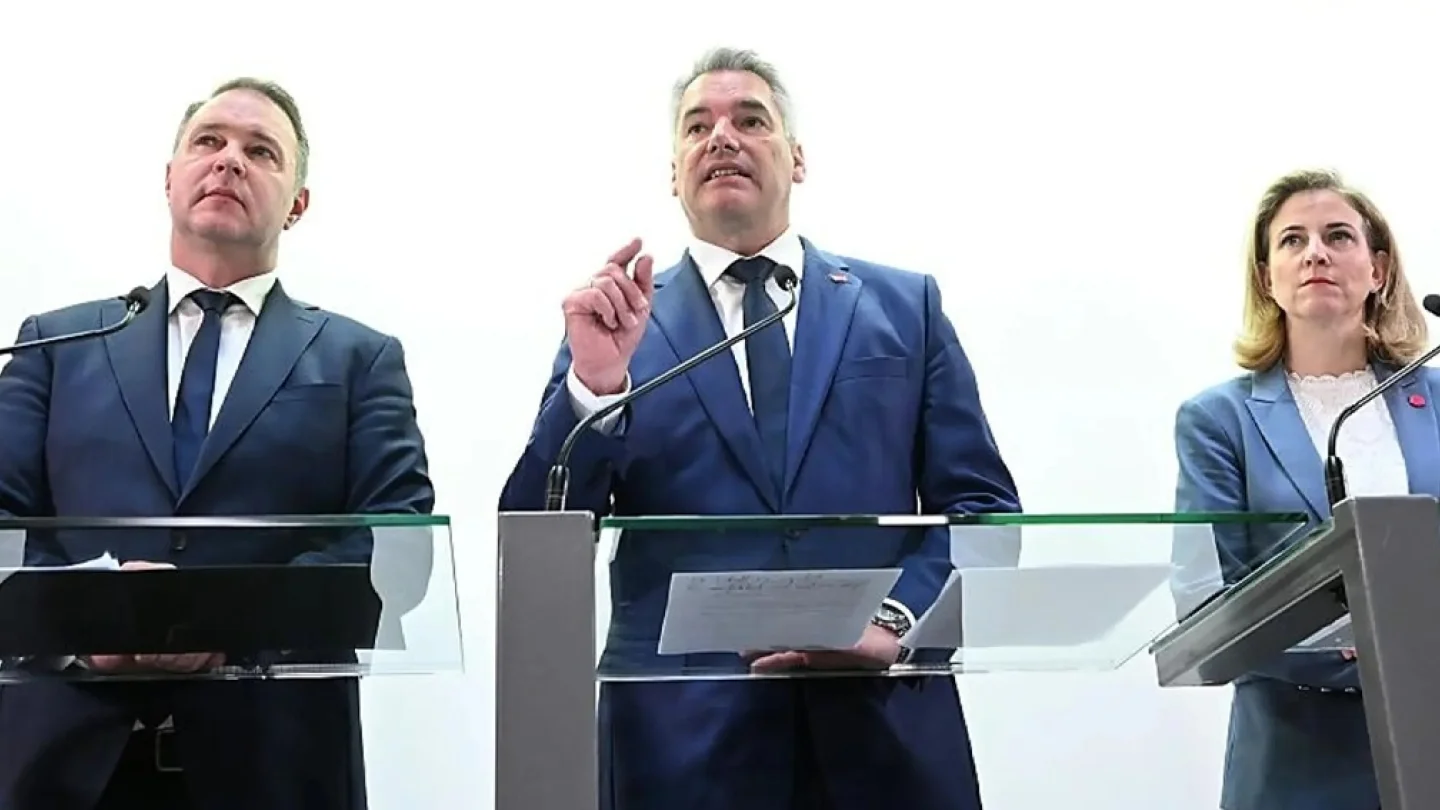 Karl Nehammer, SPÖ ve NEOS