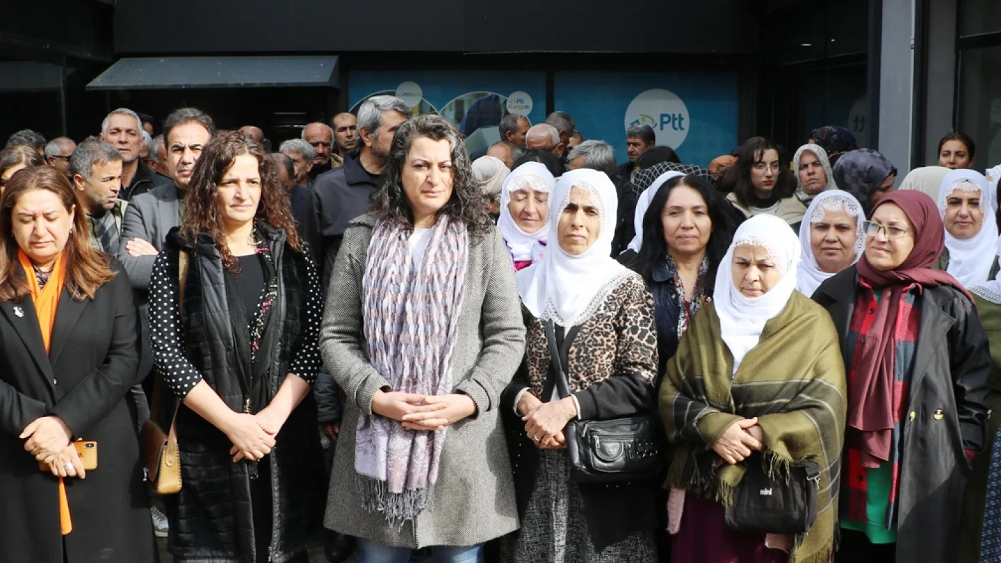 Tutsaklara para kampanyası