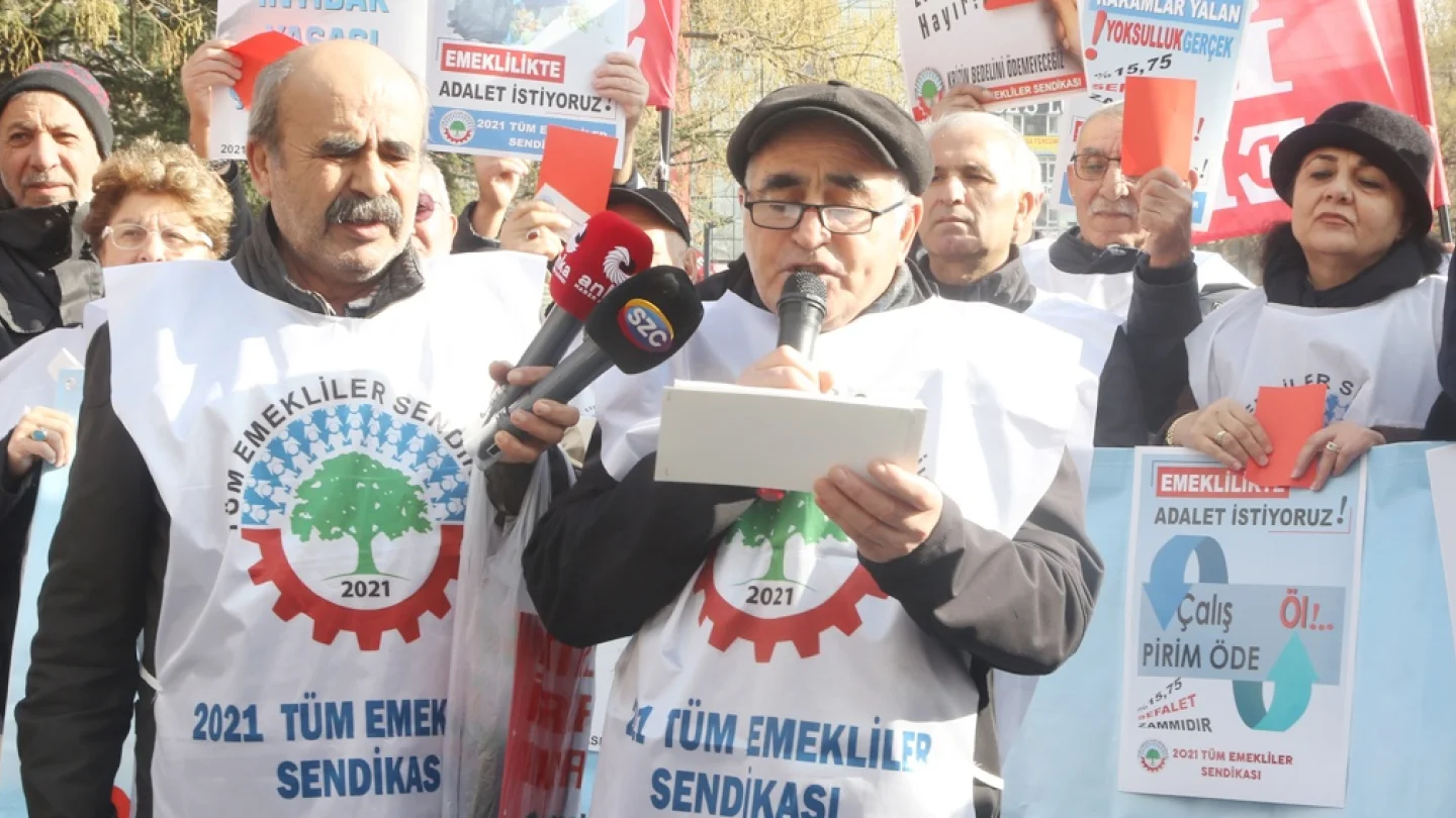 Emekliler eylem