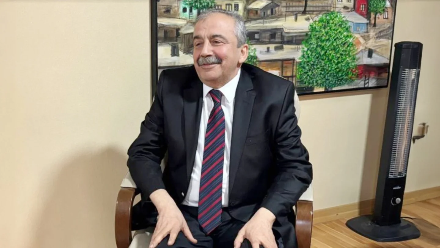 Sırrı Süreyya Önder