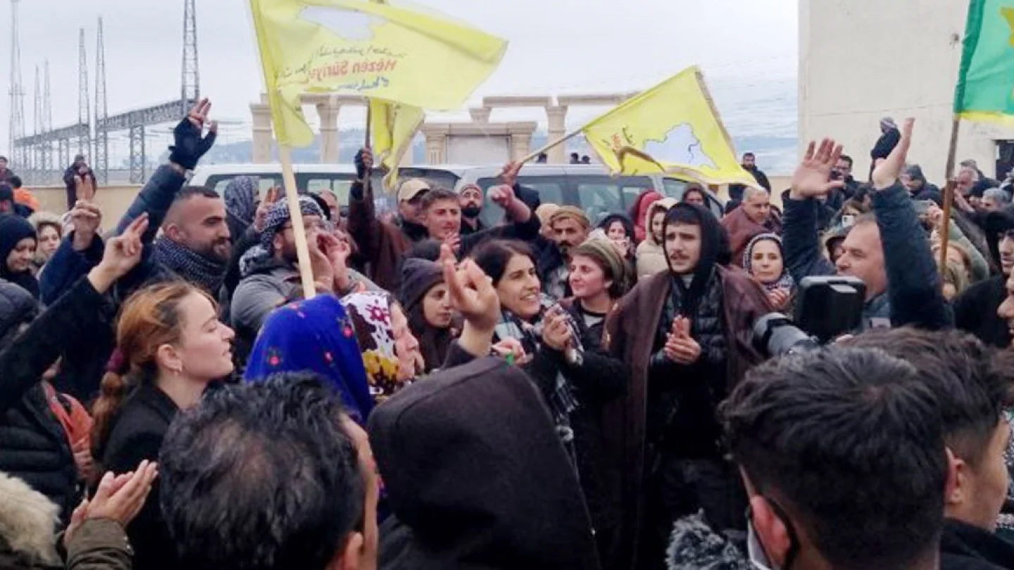 Tişrîn Barajı nöbet