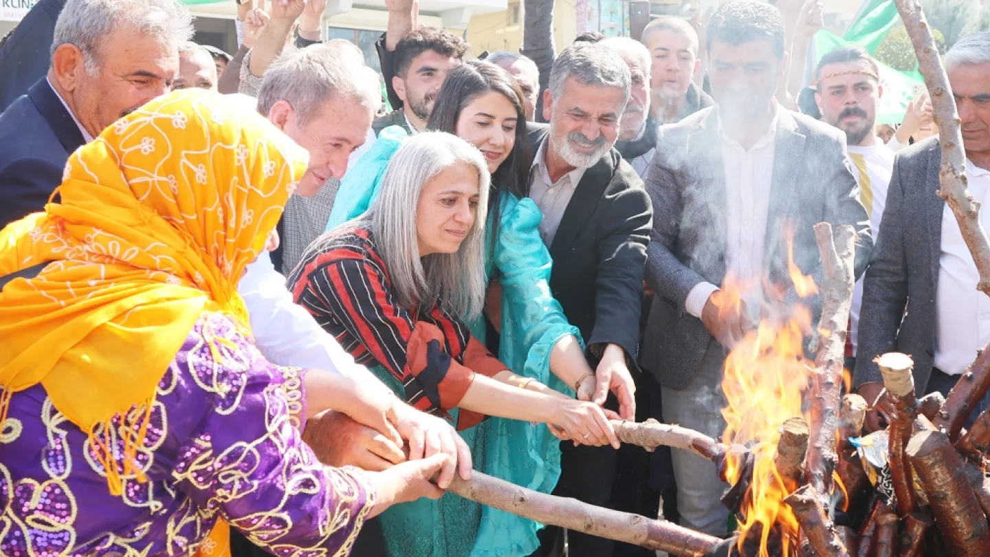 Newroz / Halfeti