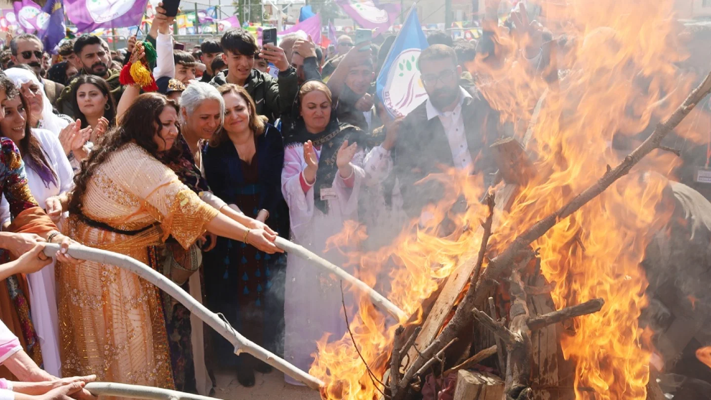 Newroz, Hezex