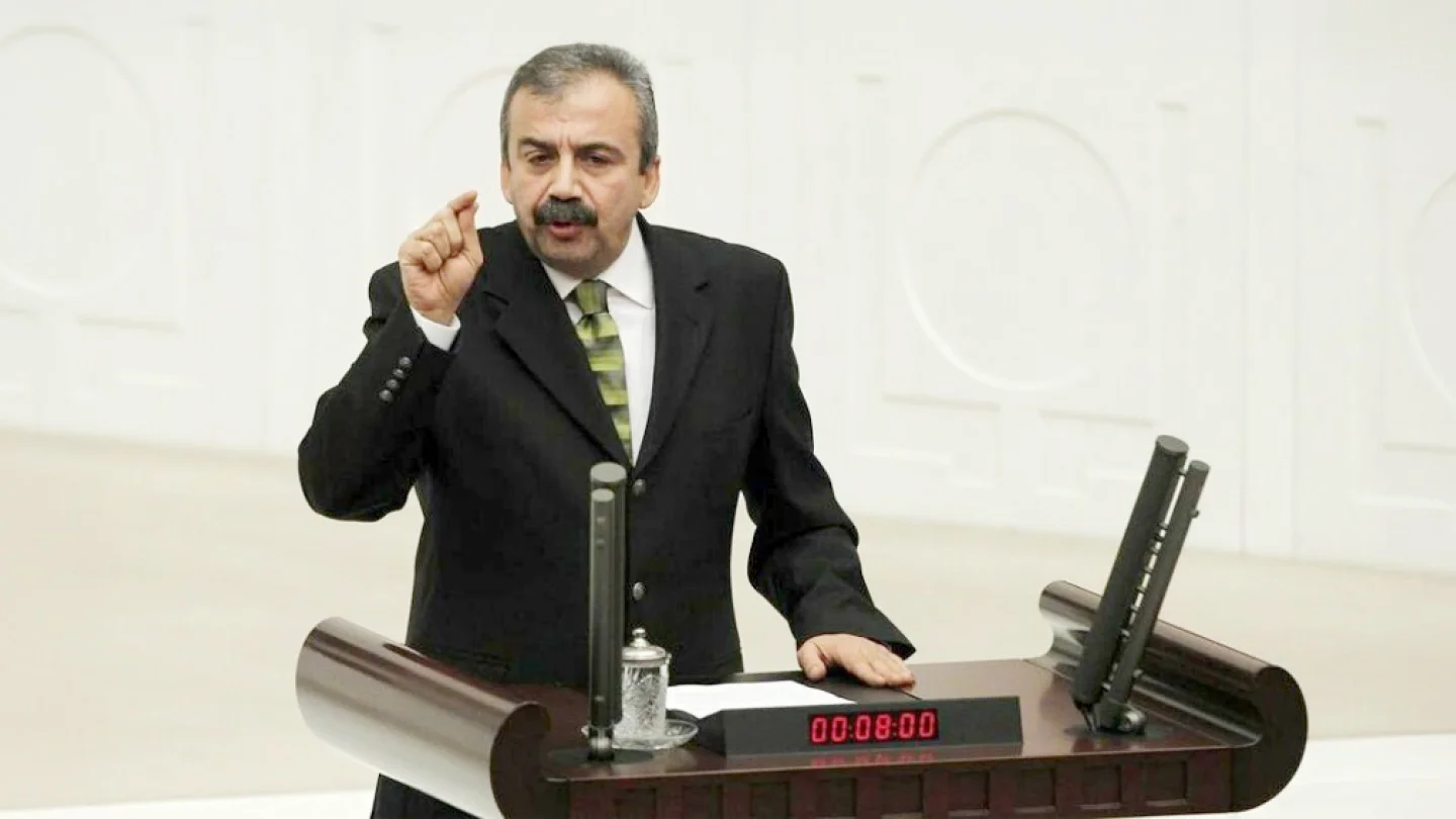 Sırrı Süreyya Önder