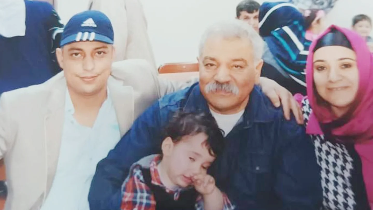 İbrahim Tekin(ortada)
