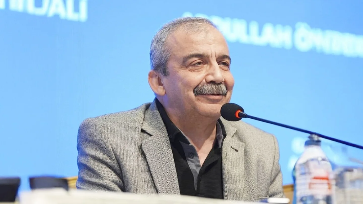 Sırrı Süreyya Önder