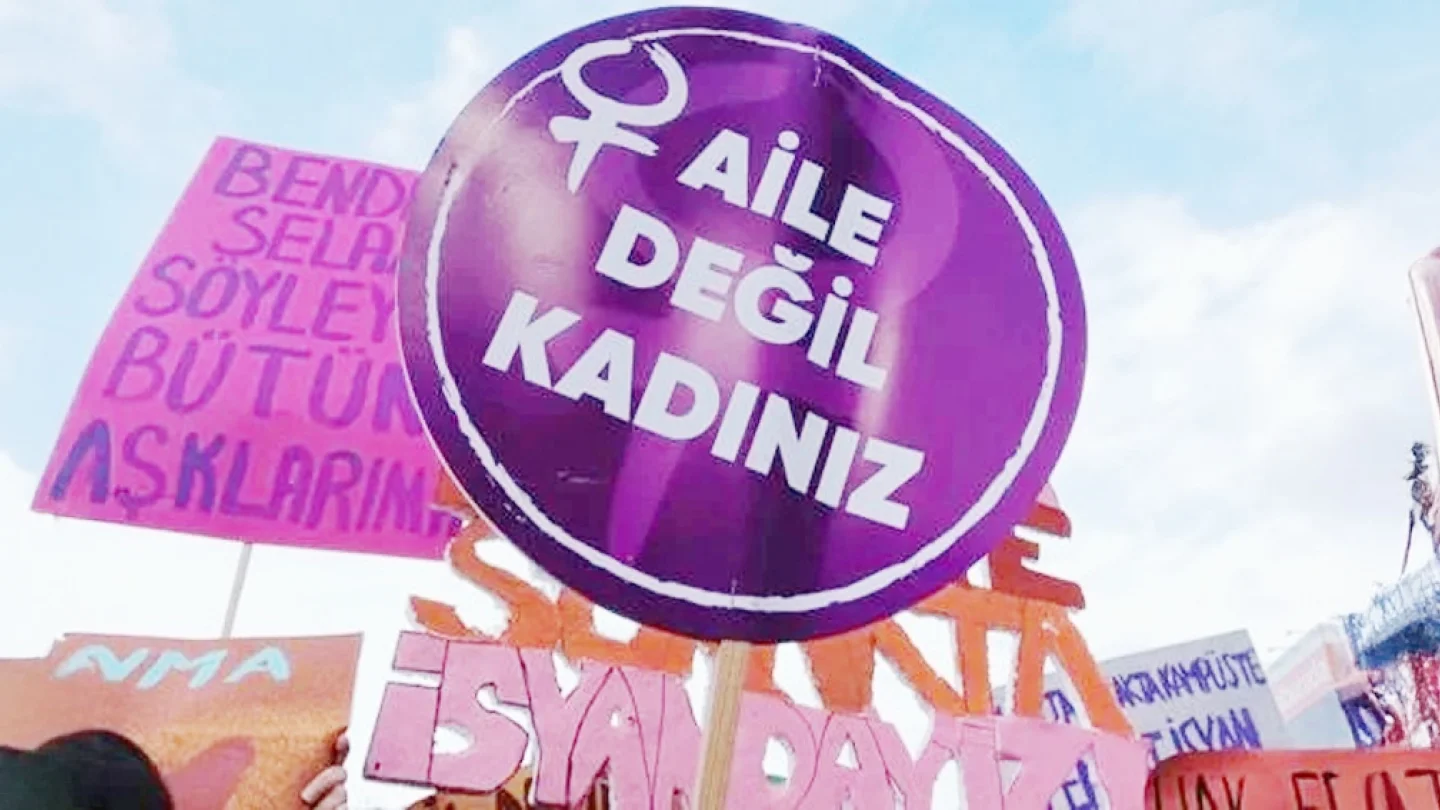 'Aile yılı' protesto