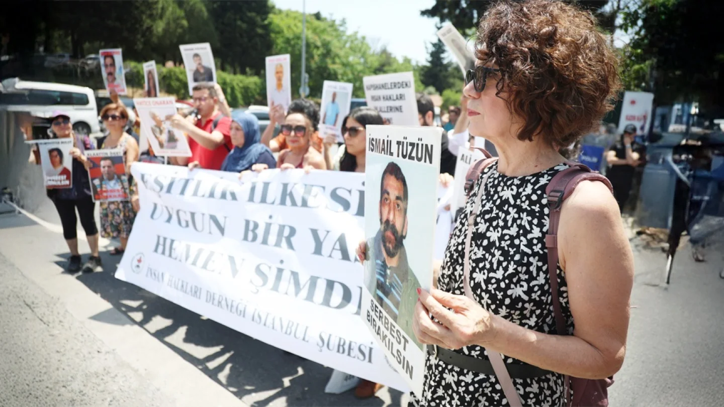 Hasta tutsaklar eylem