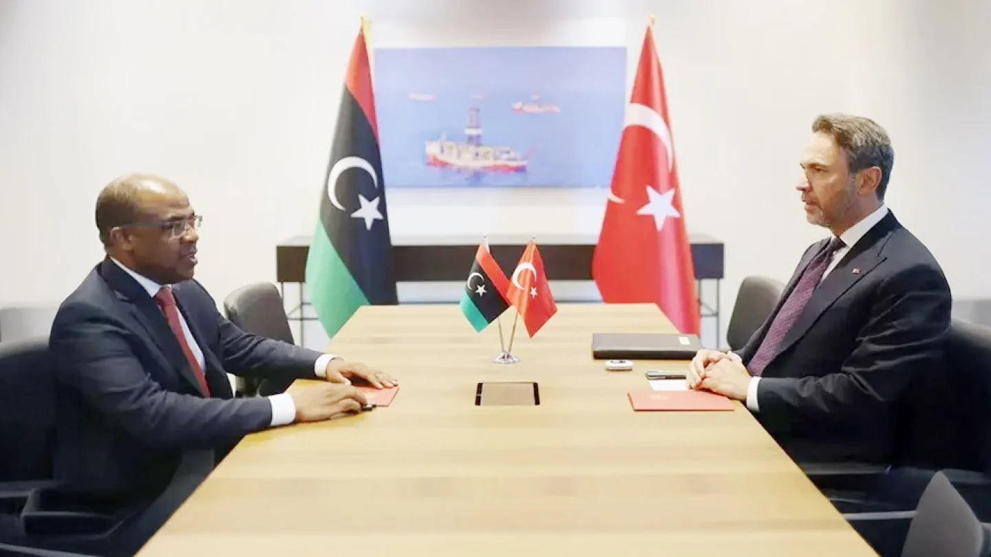 Khalifa Abdulsadek ve Alparslan Bayraktar