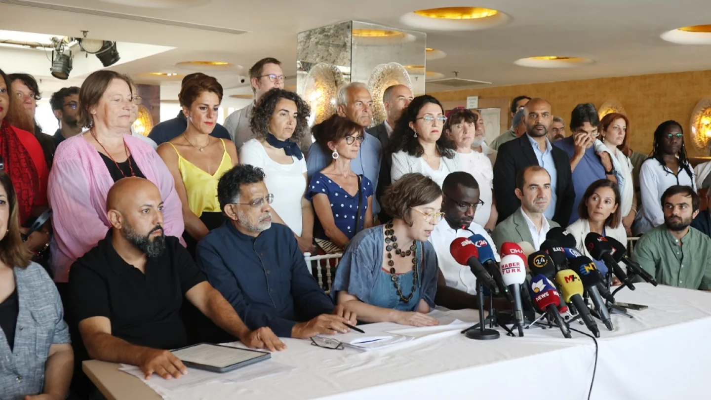 Avrupa Özgürlük ve Barış Platformu (EFFP) heyeti/ foto: Erdoğan ALAYUMAT