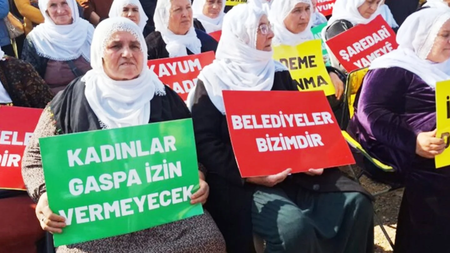 Kayyum protesto