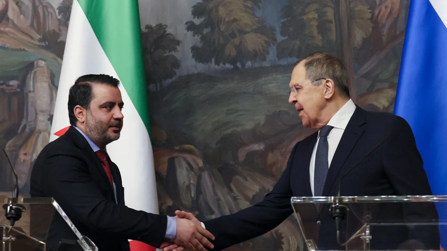 Esad eş-Şeyban ve Sergei Wiktorowitsch Lawrow / foto:AFP