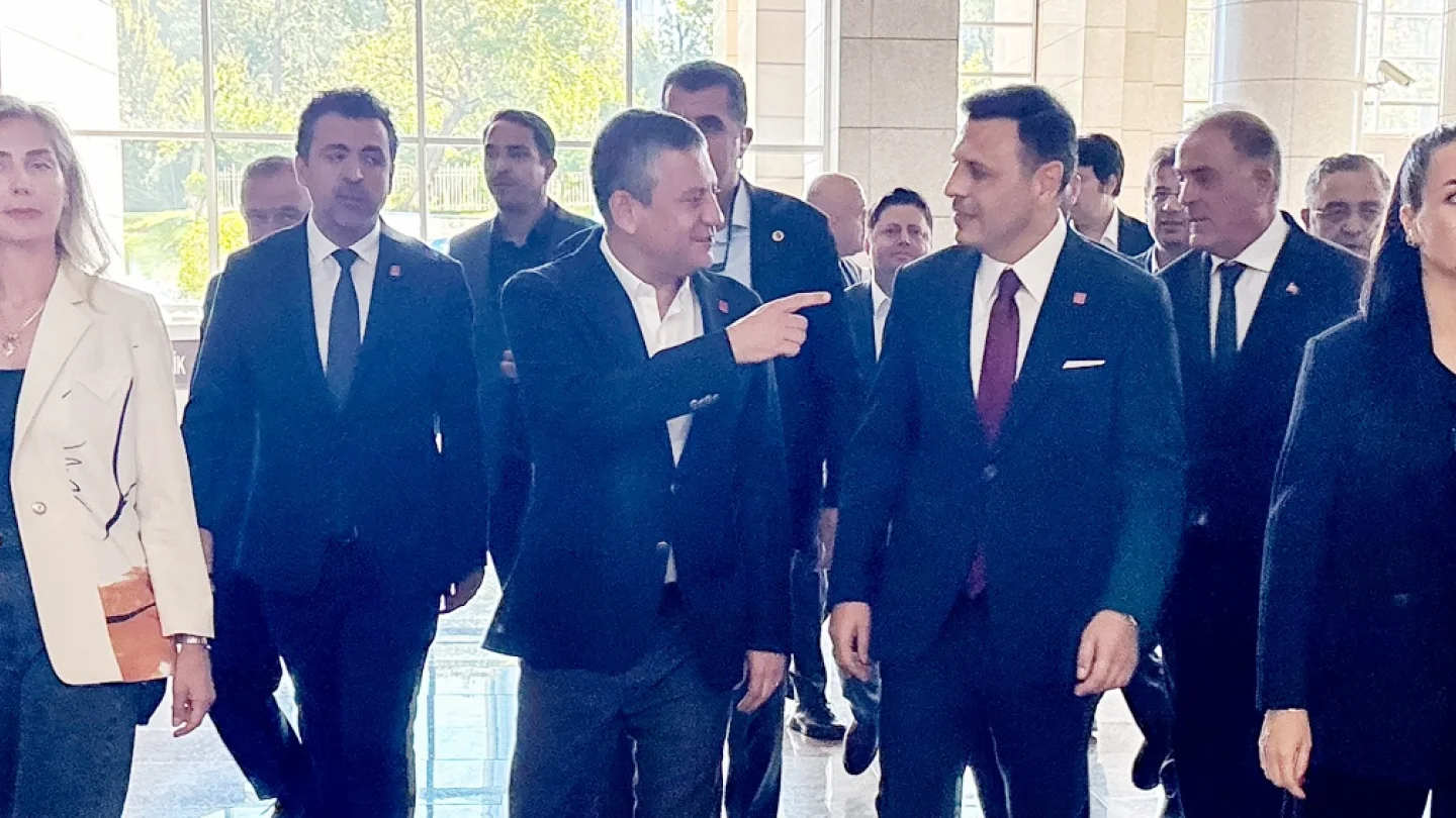 Özgür Özel