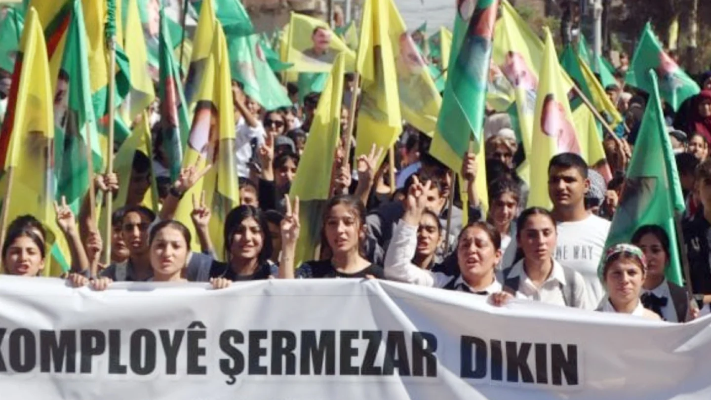 Komplo protesto