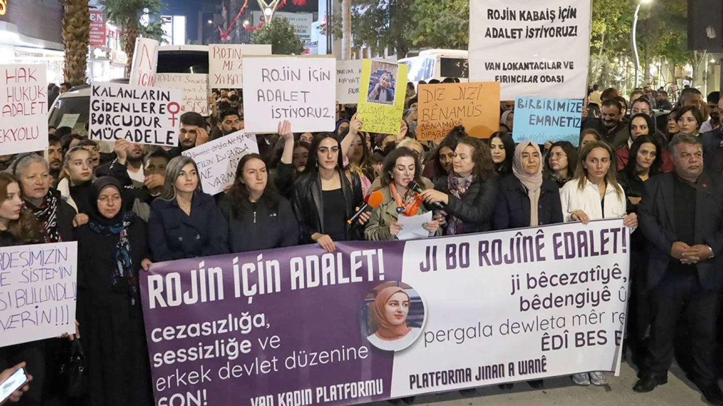 Rojin Kabaiş