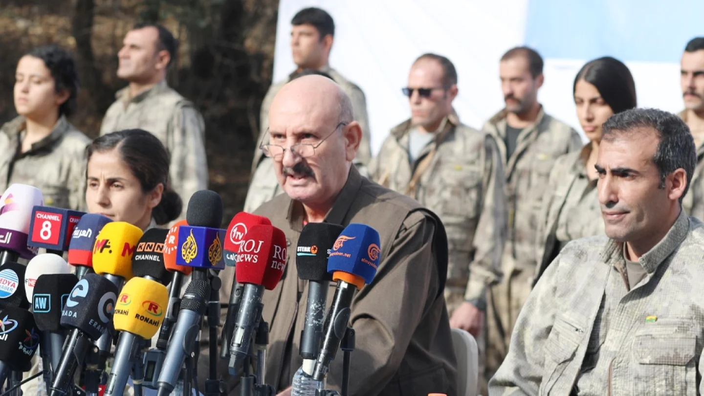 Çekilme açıklama / foto:ANF
