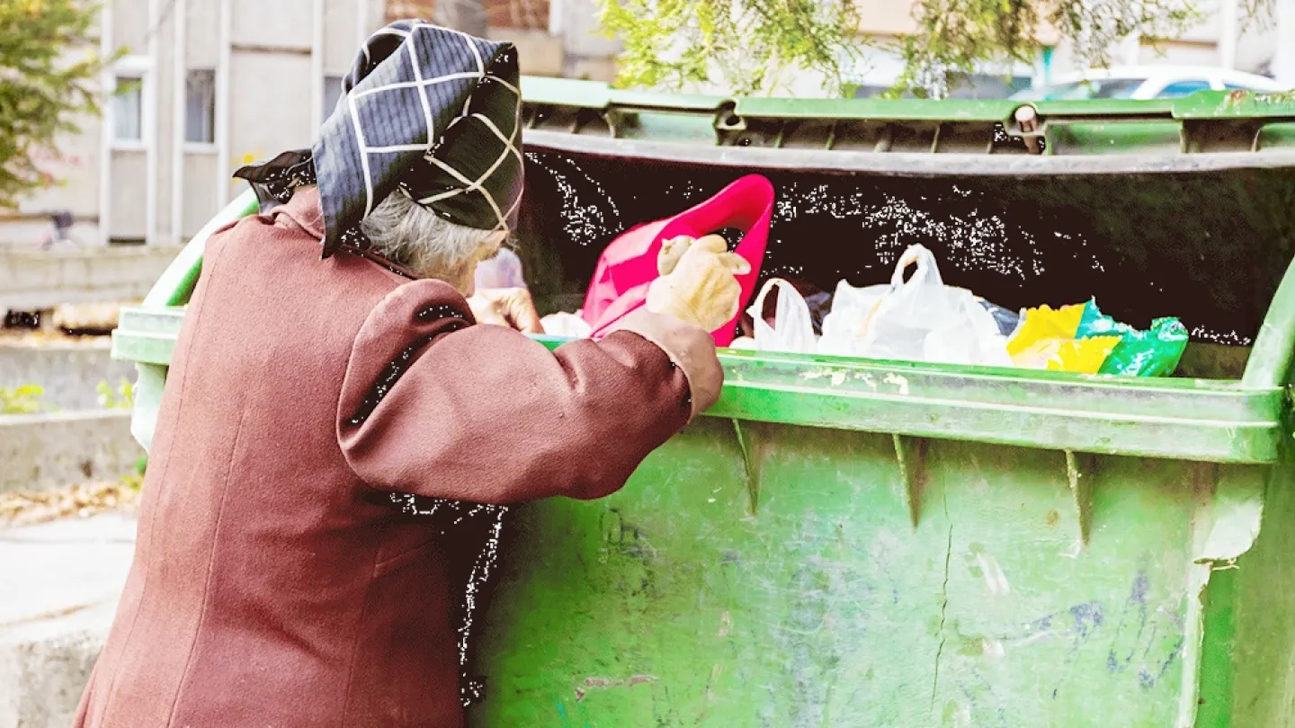 Çöpte topladıklarıyla yaşayanların sayısı artıyor