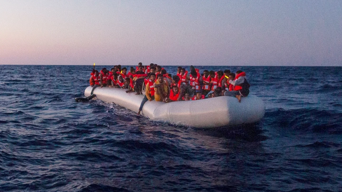 Akdeniz'de mülteci botu / foto:AFP