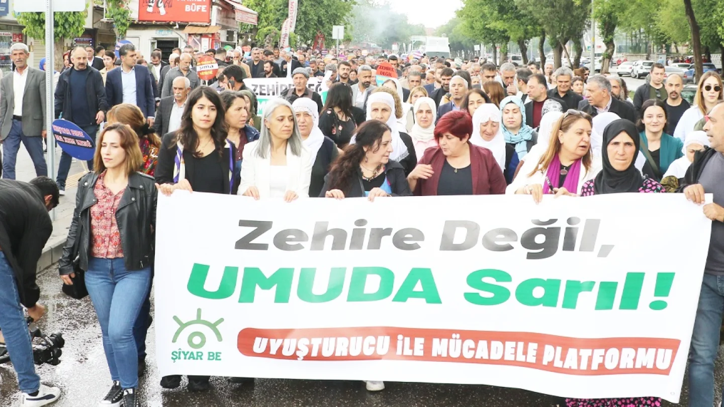 Şiyar Be! Platforma Tekoşîna Li Dijî Tiryakê