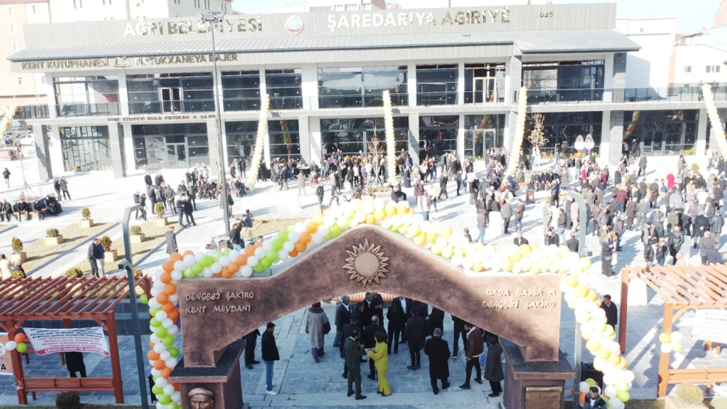 Agirî Belediyesi, Şakiro Kent meydanı