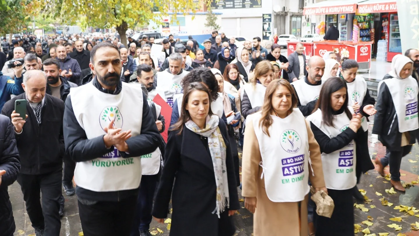 “Ekmek ve barış için bütçe” yürüyüşü / Êlih