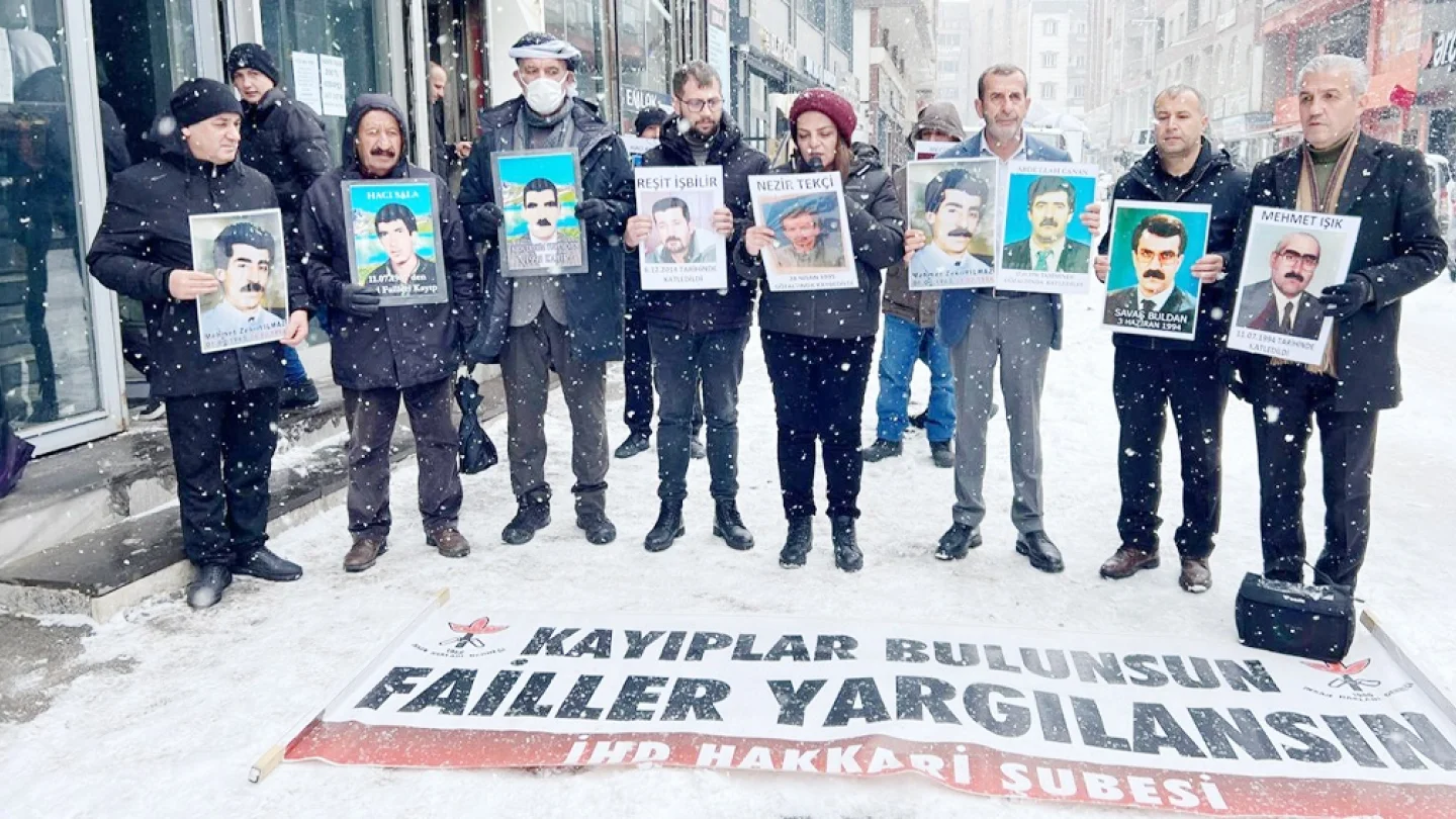 Kayıp yakınları eylem